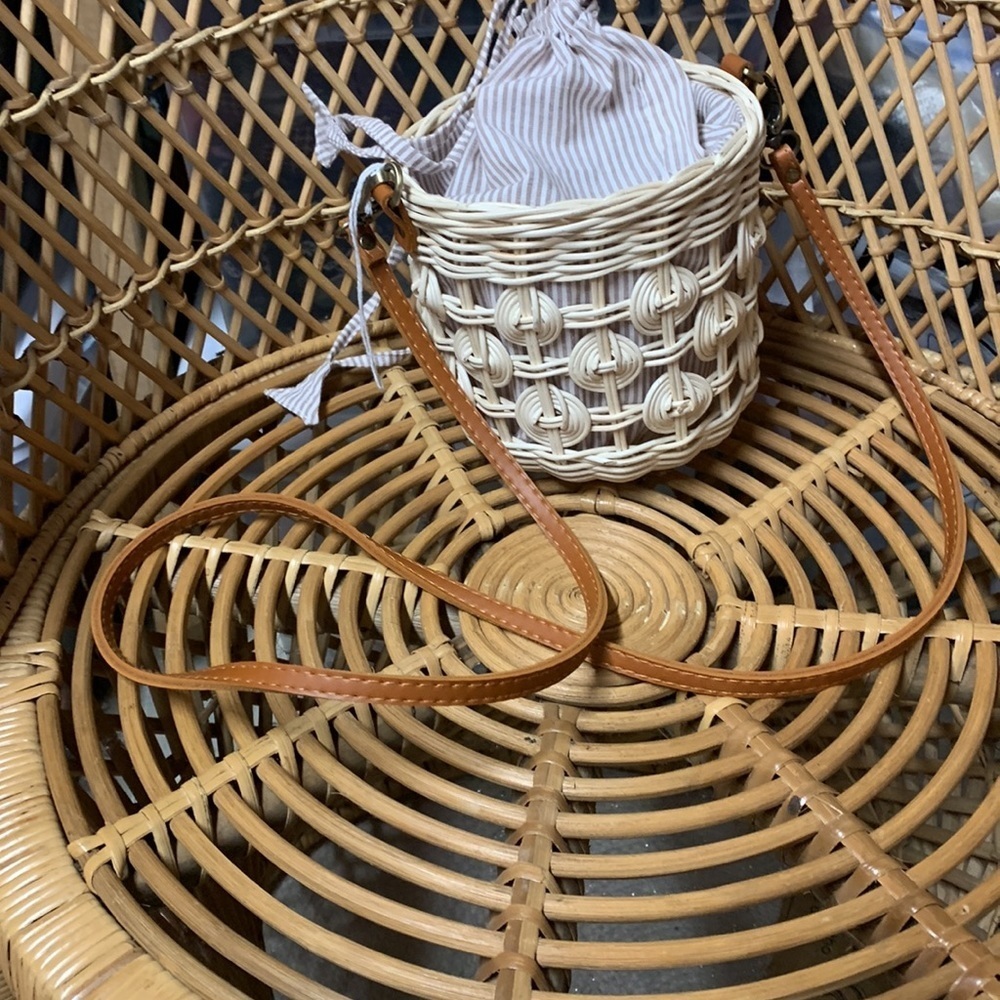 Anthropologie lined peekaboo bucket purse new without tags - Picture 6 of 10